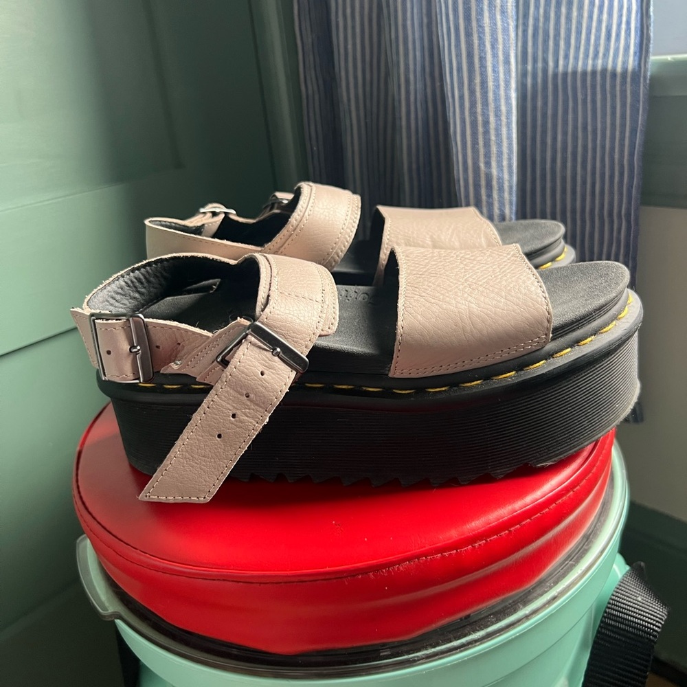 Dr. Martens Voss Leather Platform Sandal Size 9 - Picture 5 of 7